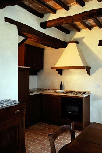 Battifolle-ruscello-poggiola Villa Sleeps 8 Pool