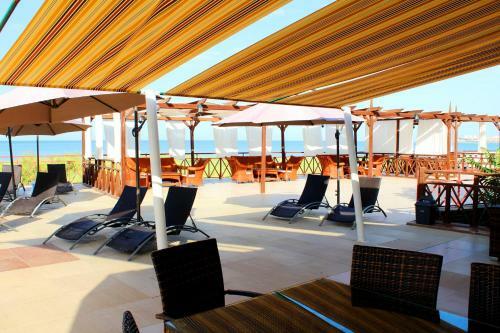 Dostar Hotel Complex