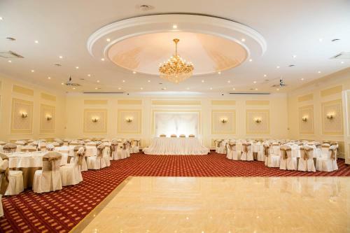 Dostar Hotel Complex