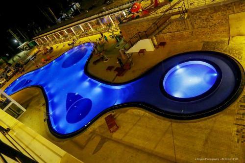 Saru Blue Sapphire Hotel