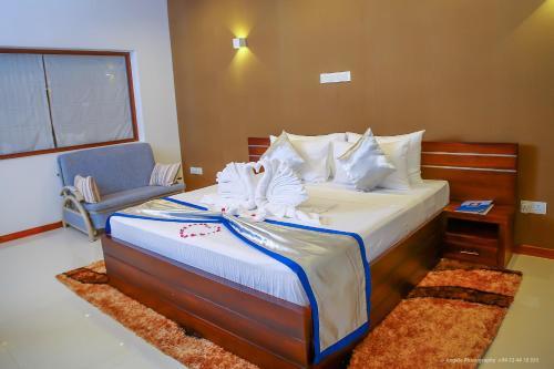 Saru Blue Sapphire Hotel