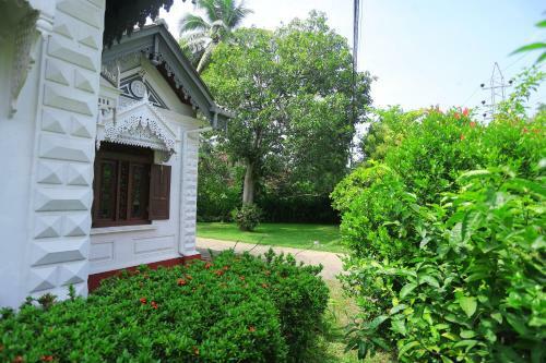 Old Parkland Hostel