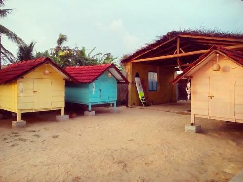 Just Chillin' Beach Hostel