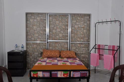 Hostal Bobbi Rest House