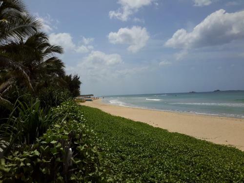Apartamento Nilaveli Ocean Front Condos