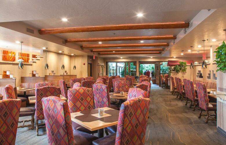 Hotel Canyon Plaza Resort