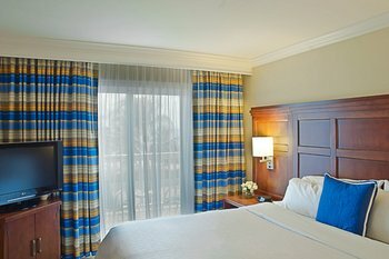 Sheraton Suites Key West Hotel