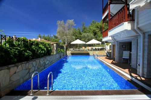 Summer Hotel