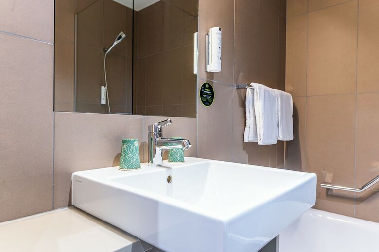 Discovery Hotel