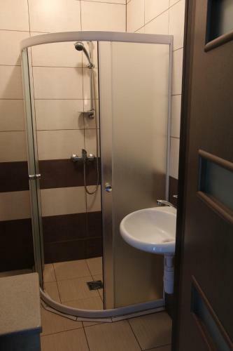 Hostal Sve?i? Namai Danivila