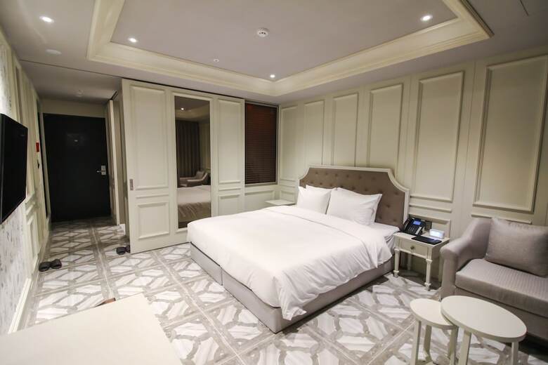 Golden Tulip Ever Yongin Hotel