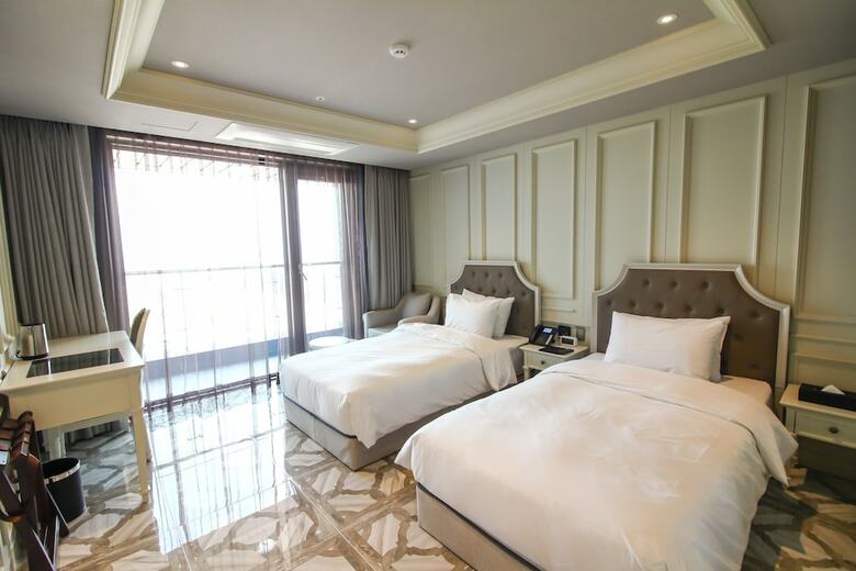 Golden Tulip Ever Yongin Hotel
