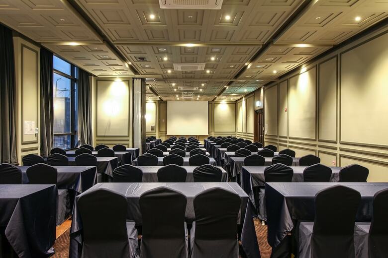 Golden Tulip Ever Yongin Hotel