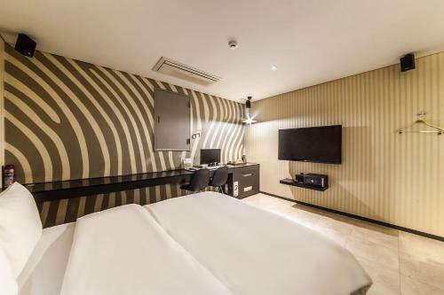Jbis Hotel
