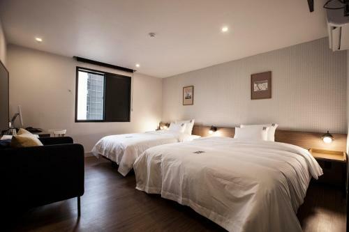 Number 25 Hotel