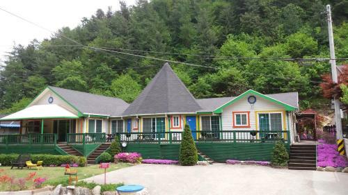 Charm Pension