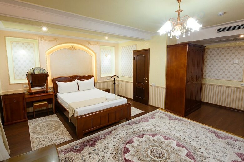 Salut Hotel Almaty