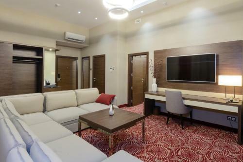 Hotel Senator