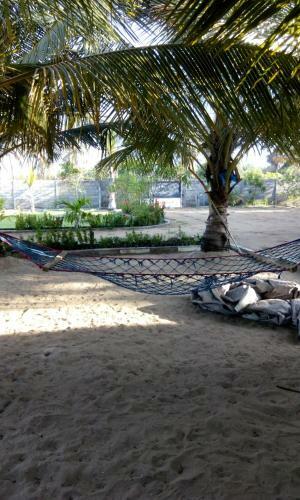 Hostal Beach Guest House Addalaichenai