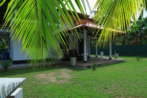 Hostal White Villa Koggala