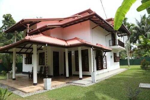 Hostal White Villa Koggala