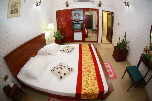 Hotel Thevni Reception Hall And Holiday Resort