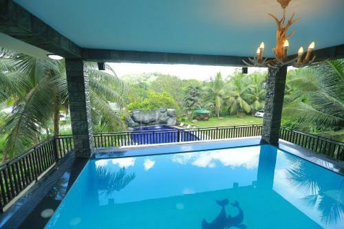Hotel Thevni Reception Hall And Holiday Resort