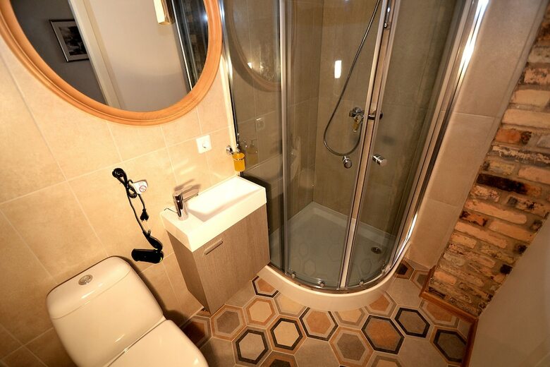 Hostal Rentida Guesthouse