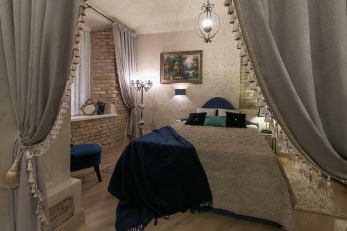 Old Town Apartment