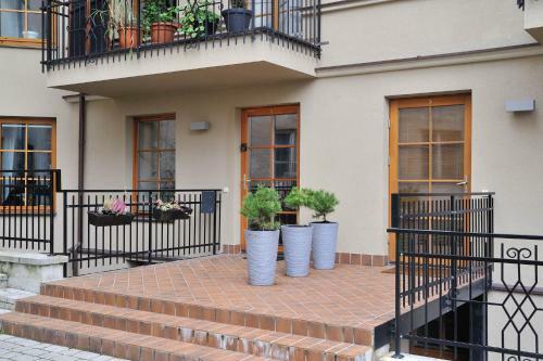 Six Apartment Simona