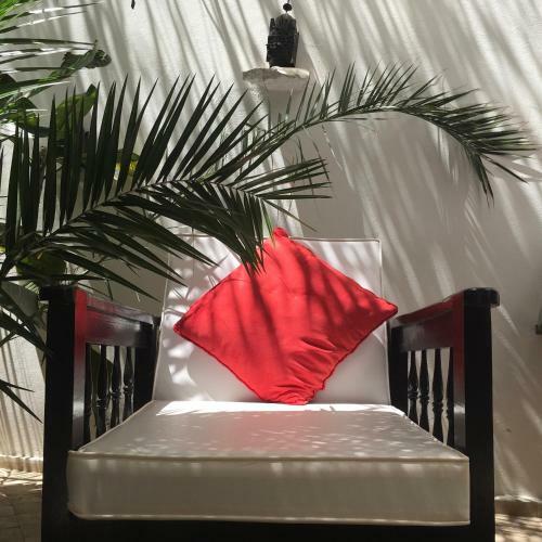 Hostal Riad Dar Awil