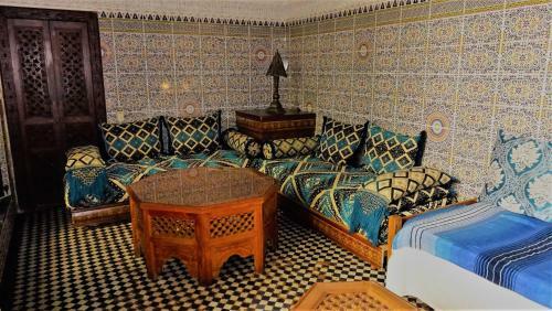 Riad Razane