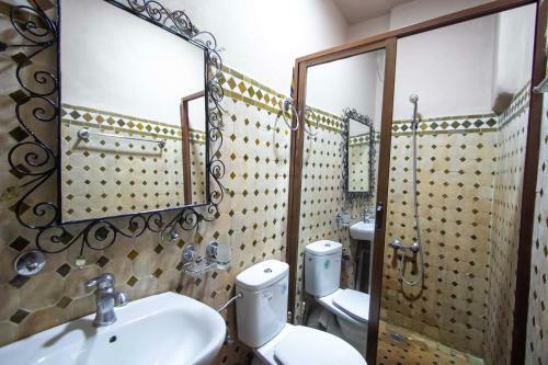 Hostel Amir