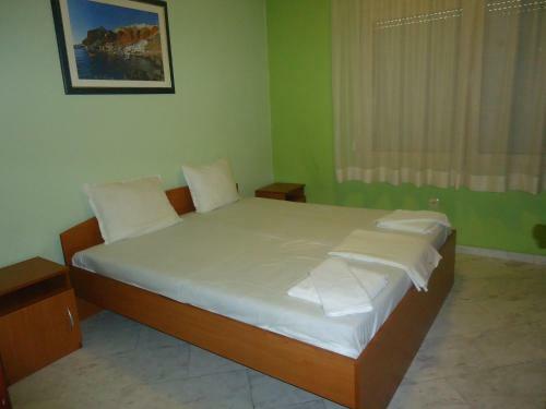 Thomas Palace Apartments