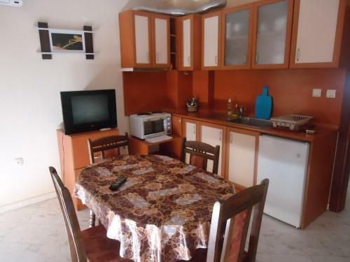 Thomas Palace Apartments