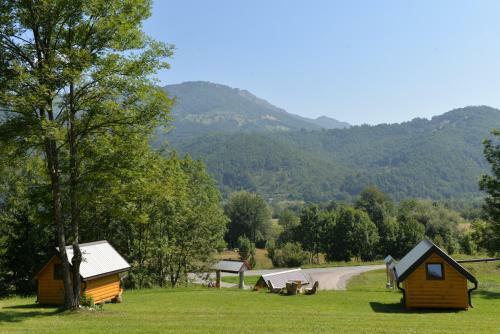 Camp Rabrenovi?