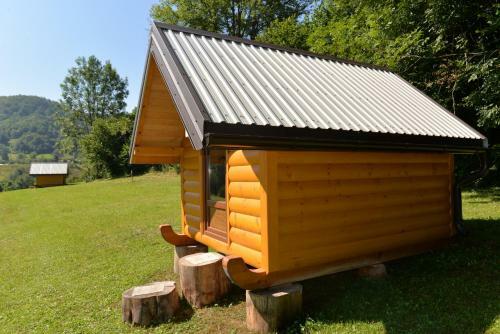 Camp Rabrenovi?