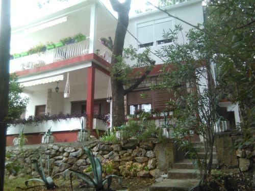 Hostal Guest House Lav