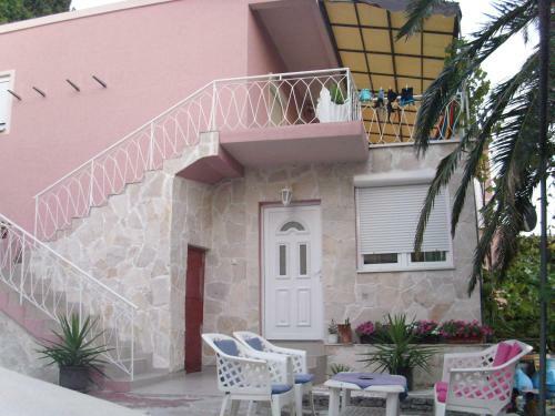 Hostal Rooms Sutomore
