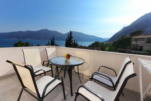Jr Luxury Apartment
