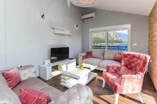 Jr Luxury Apartment