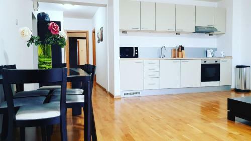 Leea Apartments