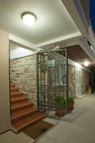 Apartments Marina