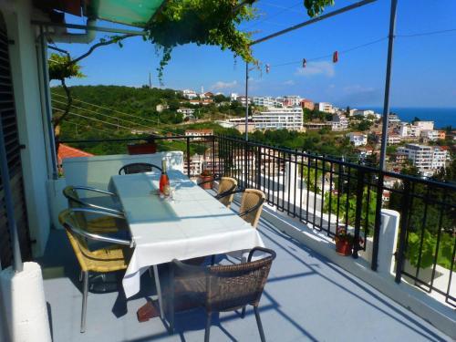 Apartment Djakonovic Mladen
