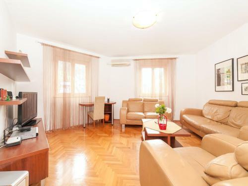 Apartment UNA