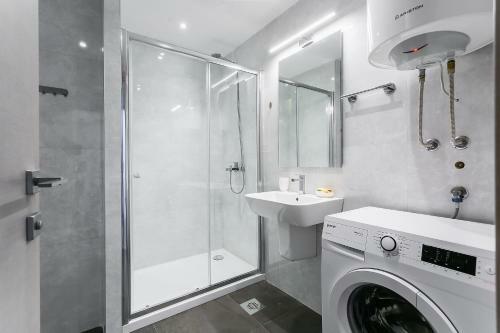 Primus Apartments Impera