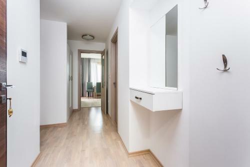 Primus Apartments Impera