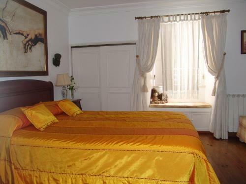 Hostal Casa Do Adro Da Igreja Turismo de Habita��o