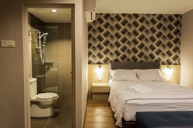 Oyo 89420 Hotel 101