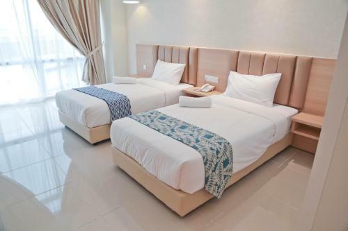Top Holiday Hotel